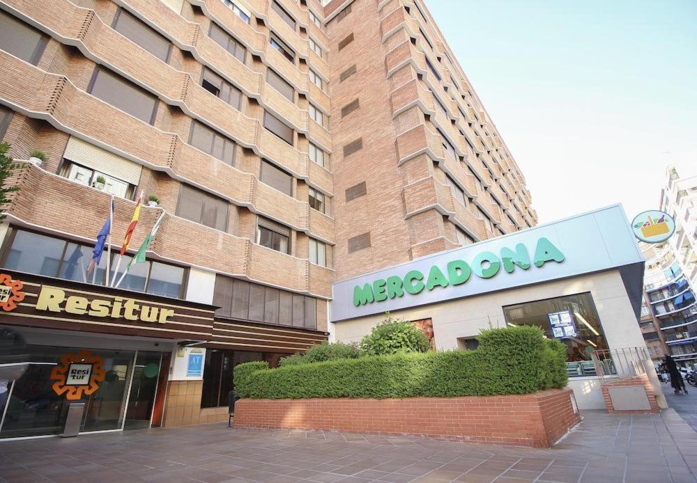 Triana In Hotel 24H Seville Ngoại thất bức ảnh